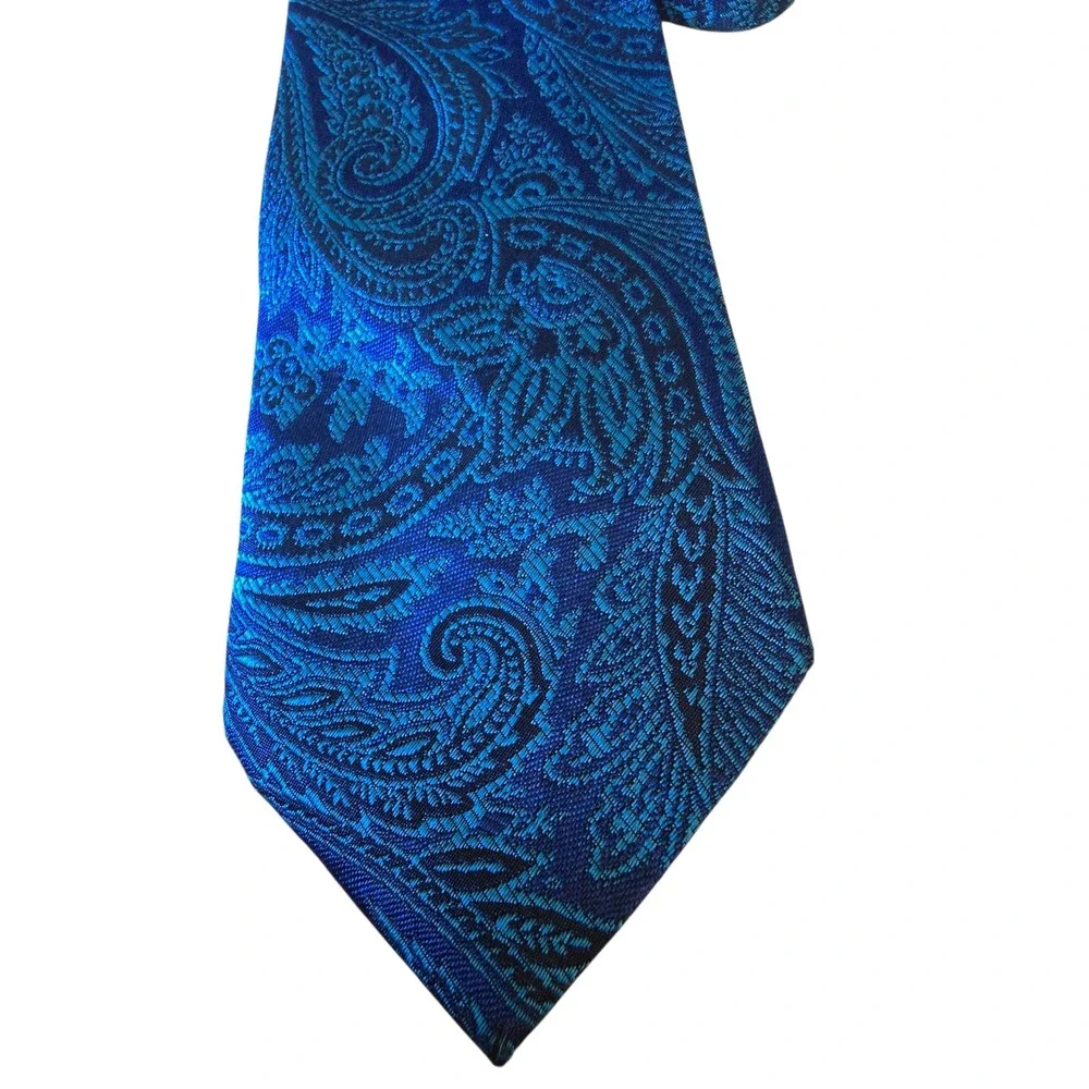 Givenchy Gentleman Paris Blue Teal Paisley Silk Tie Made in Italy Luxury Necktie